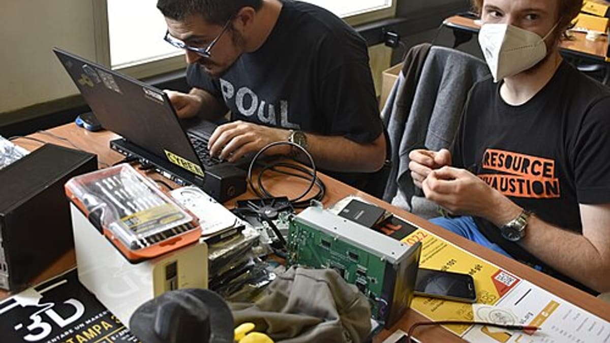 Computer and Laptop Repair Shop Software: Tickets, Parts, Customer Updates and Pickup Without Chaos