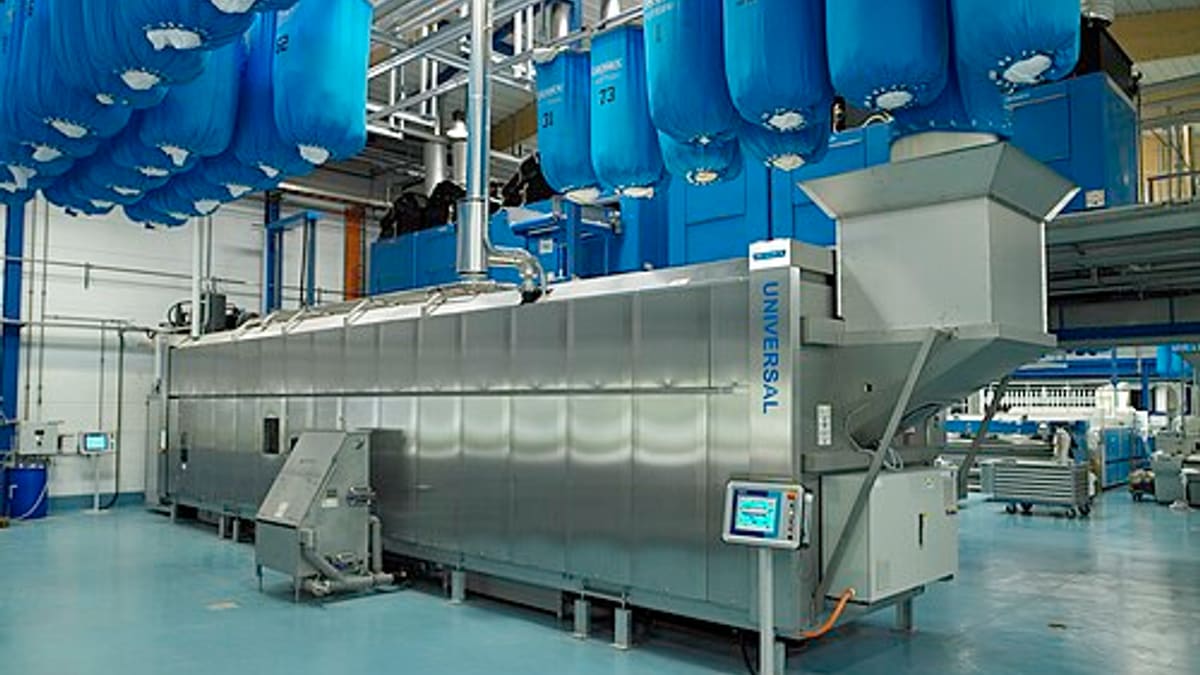 Laundry Equipment Service Software for Commercial Laundries, Hotels and Hospitals