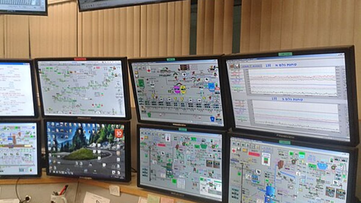 MES vs ERP: What's the Difference, and Which Does Your Factory Need?