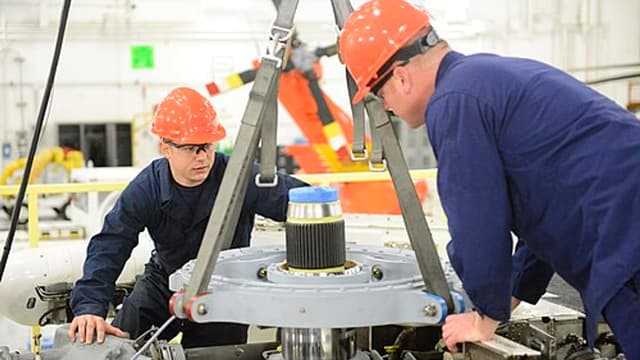 Preventive vs Breakdown Maintenance Contracts: How Service Companies Should Design and Sell Each
