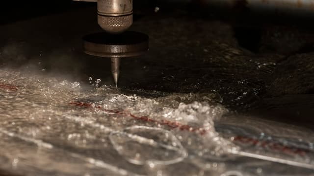 Software for Metal Fabrication and Sheet Metal Companies: Drawings, Job Cards, Weight Costing and Projects